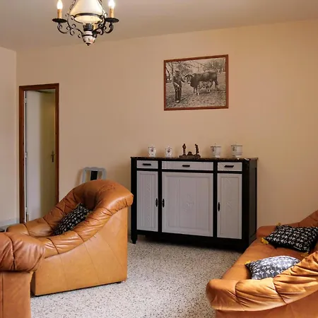 Stunning Home In Gouville-Sur-Mer With Kitchen * Boisroger