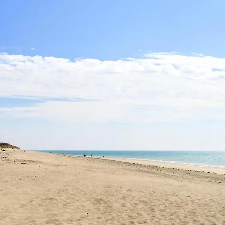 Stunning Home In Gouville-Sur-Mer With Kitchen * Boisroger